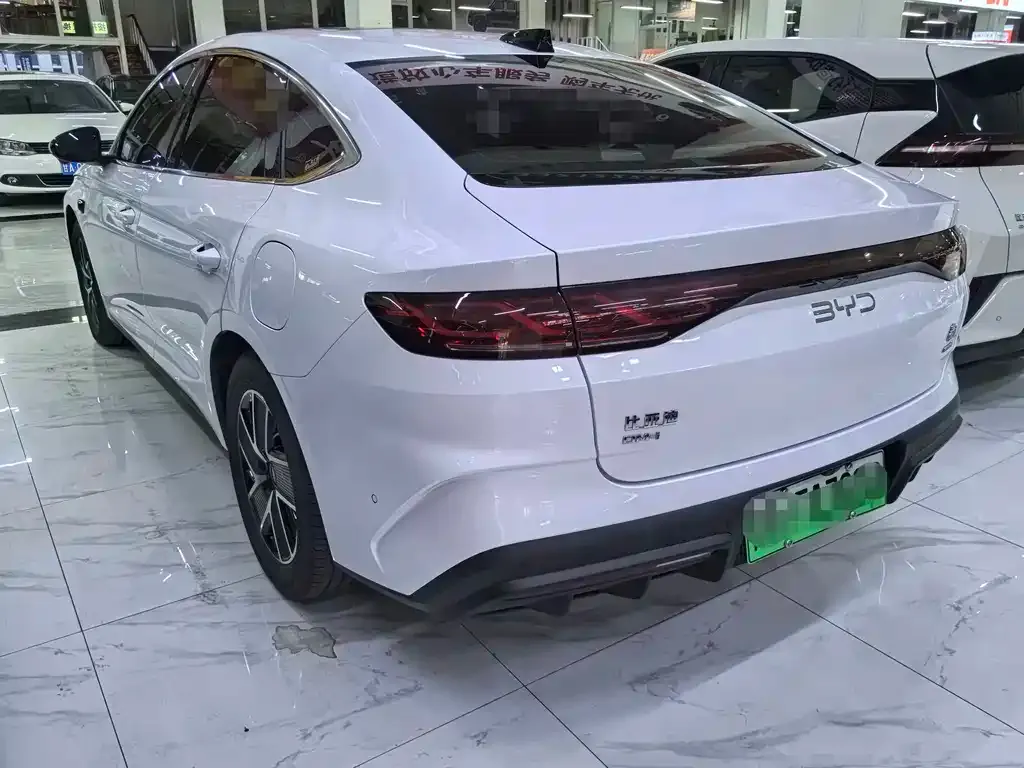 BYD Qin L — фото 3
