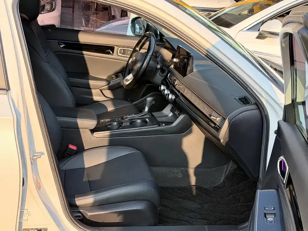 Honda Civic — фото 7