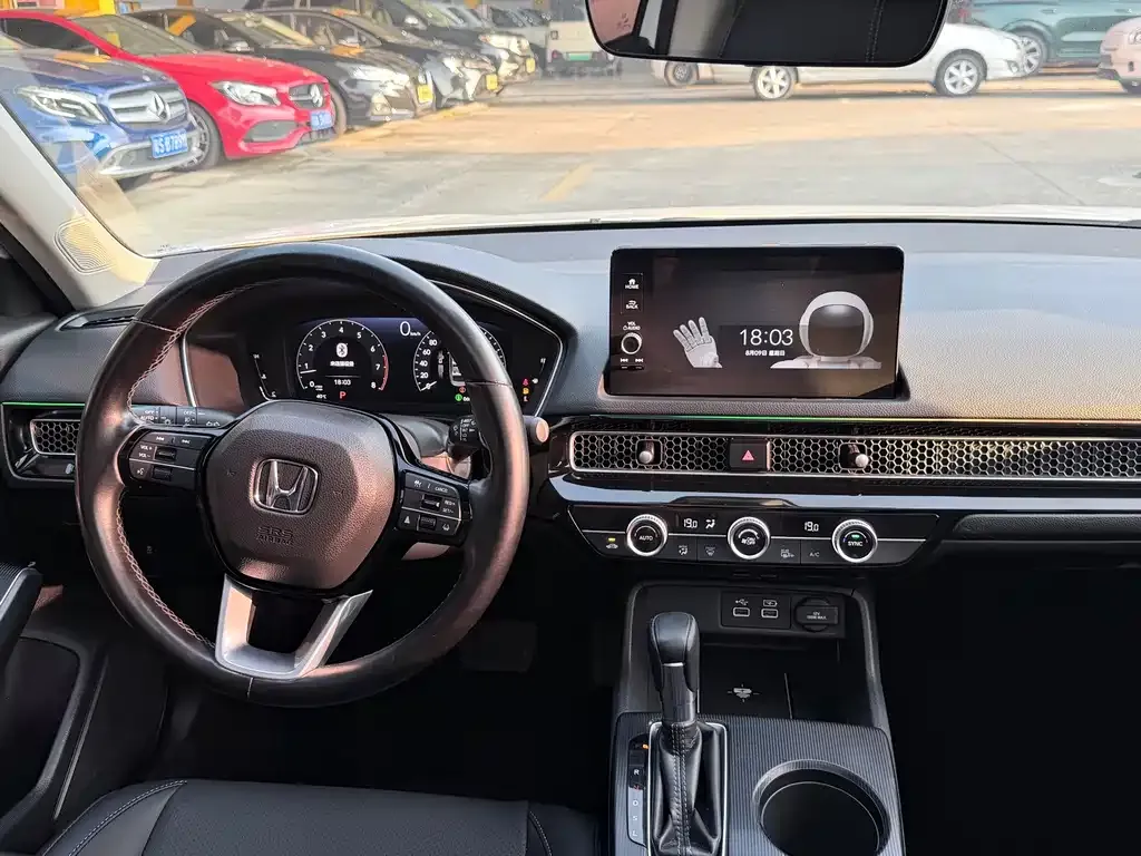 Honda Civic — фото 10