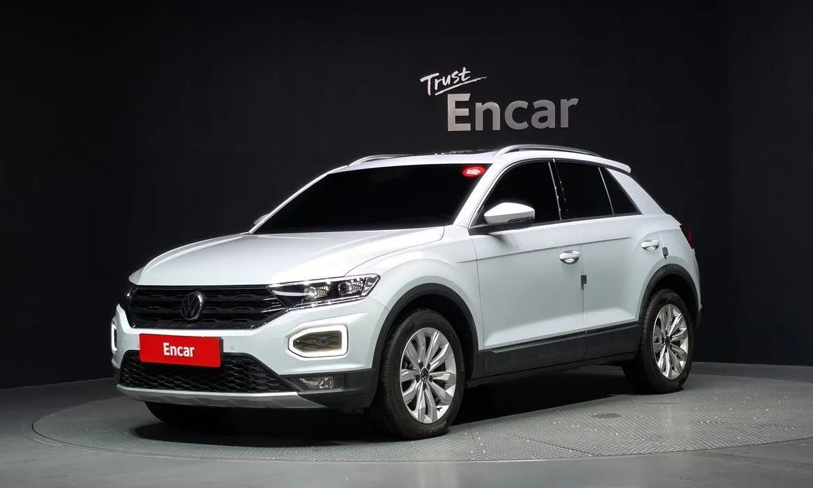 Volkswagen T-Roc — фото 1