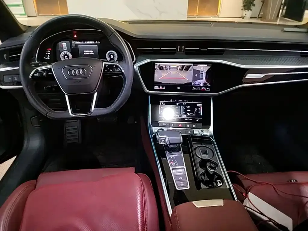 Audi A7L — фото 2
