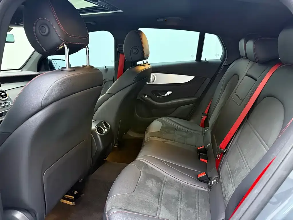 Mercedes-Benz GLC Coupe AMG — фото 9