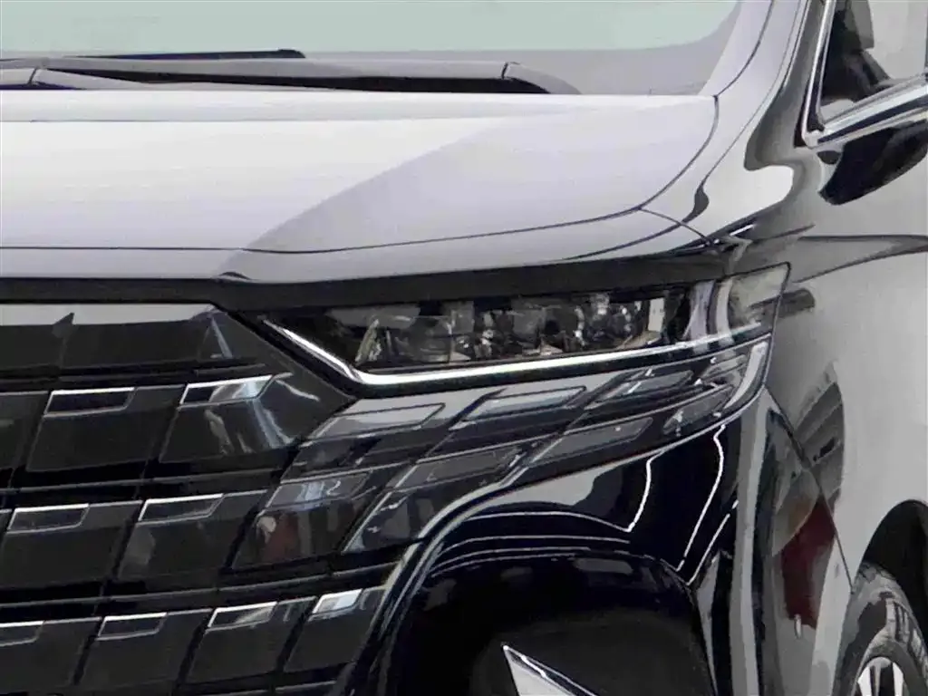 Toyota Alphard — фото 7