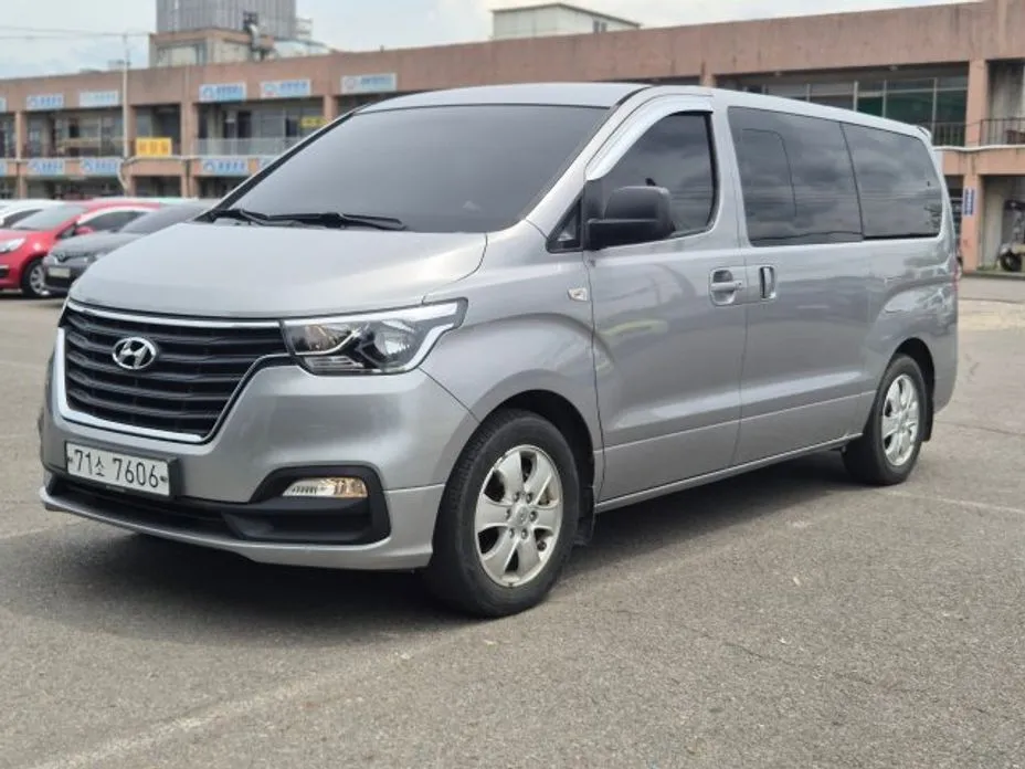 Hyundai Starex — фото 7