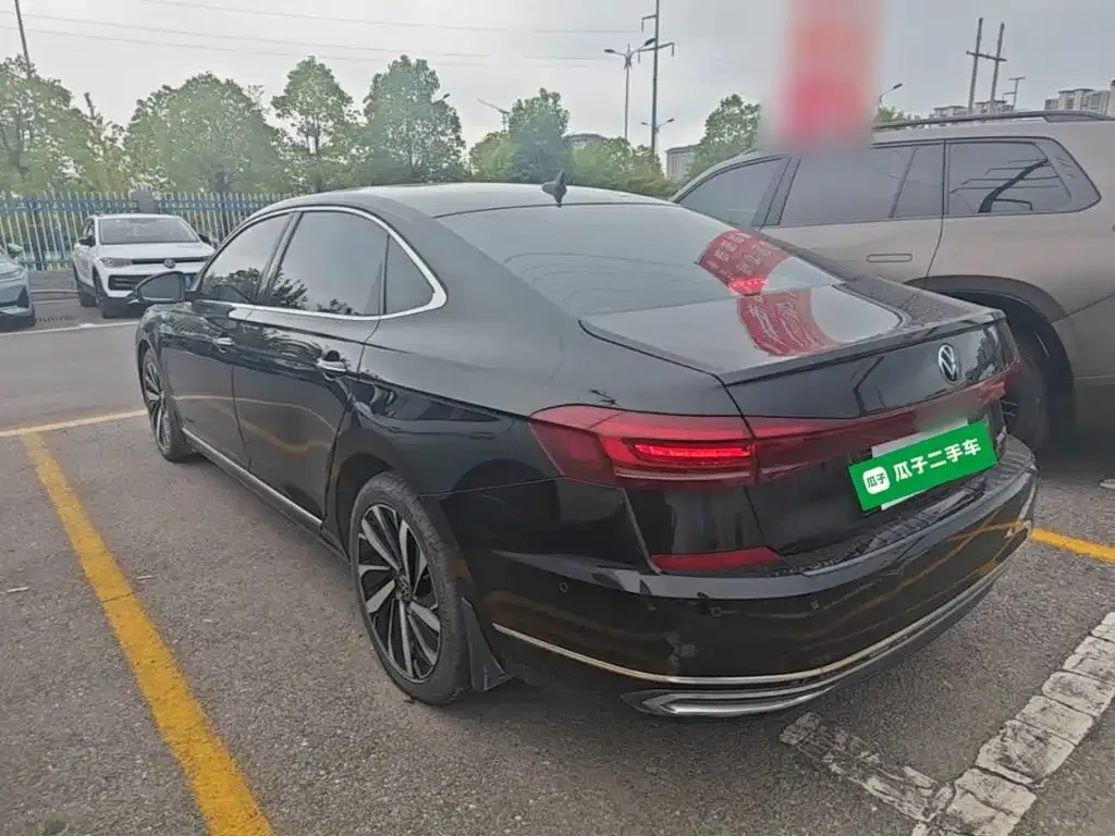 Volkswagen Passat — фото 10