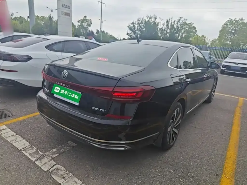 Volkswagen Passat — фото 4