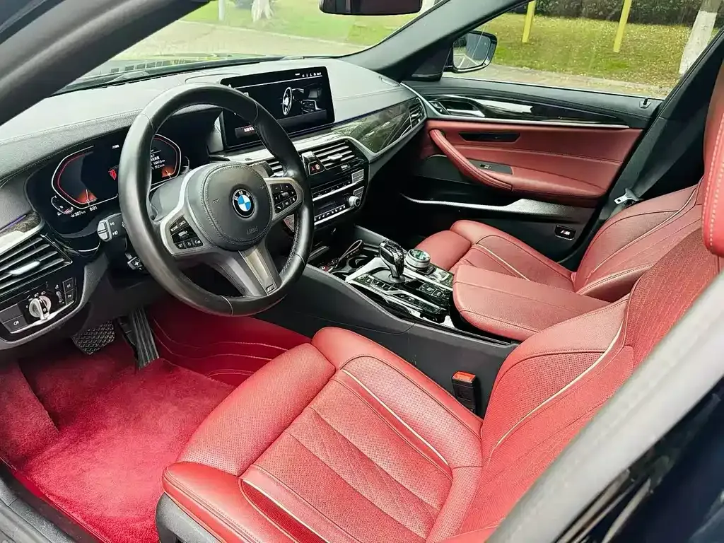 BMW 5 Series — фото 4