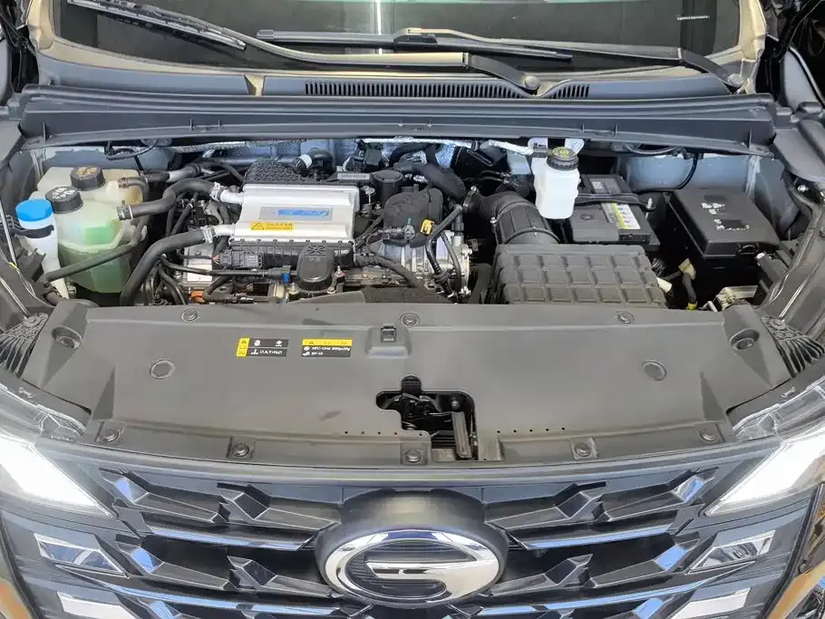 GAC Motor Trumpchi M6 — фото 10