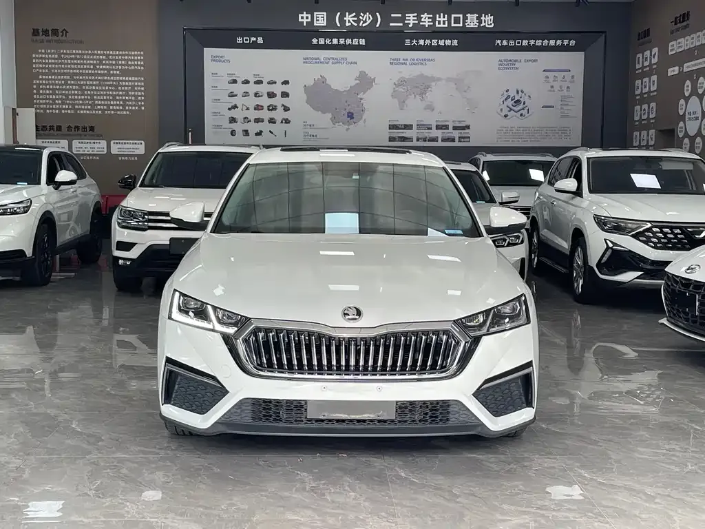 Skoda Octavia — фото 8
