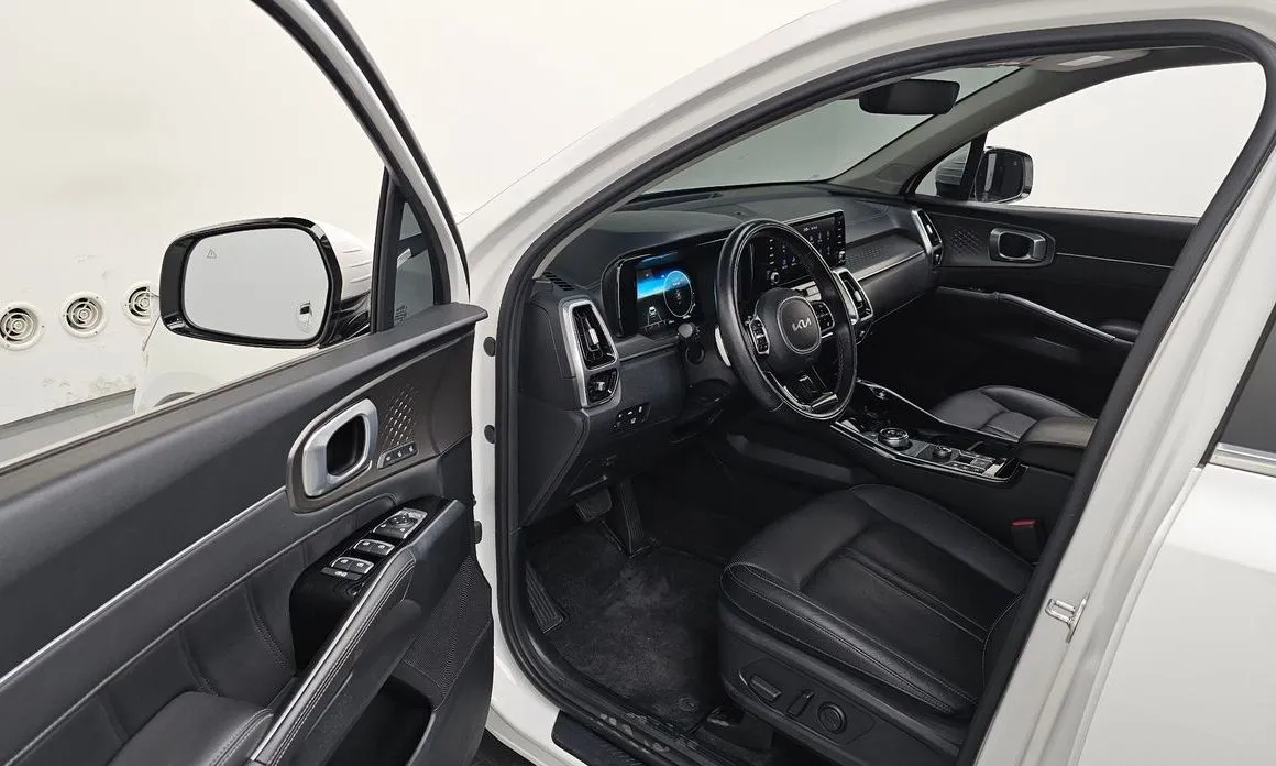 Kia Sorento — фото 10