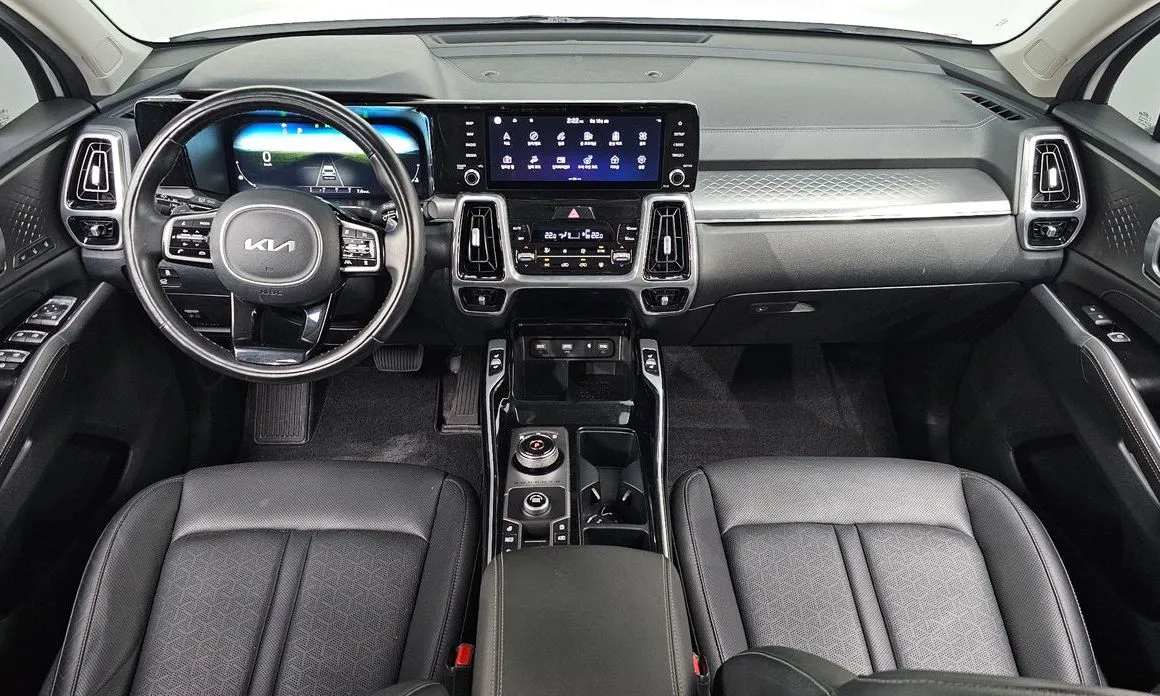 Kia Sorento — фото 7