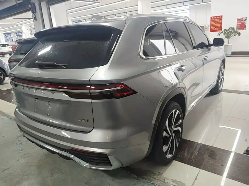 Geely Xingyue L — фото 9