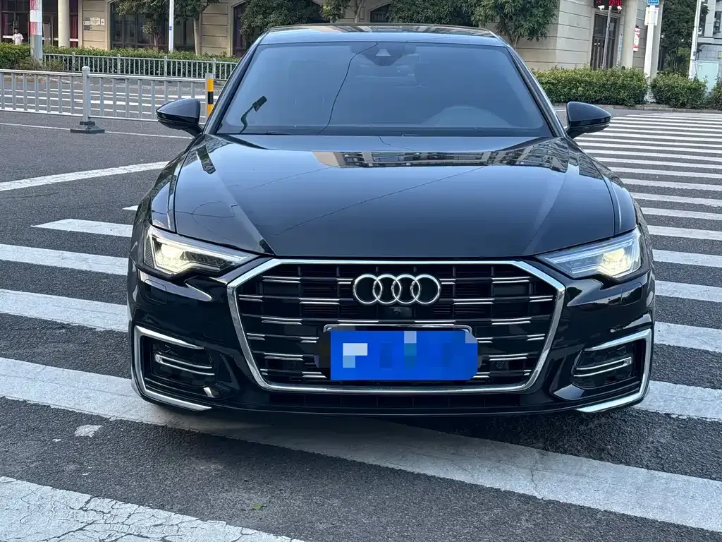 Audi A6L — фото 6