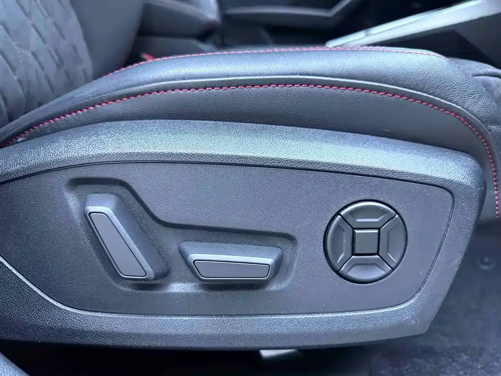 Audi A3 — фото 10
