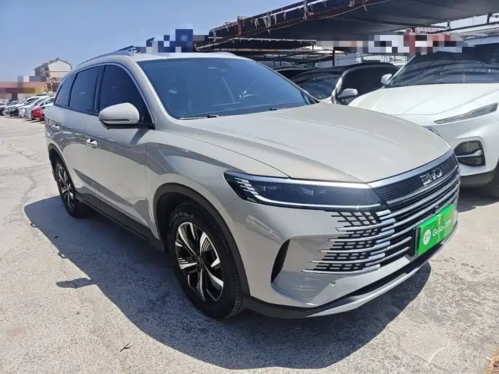BYD Seal 05 DM-i — фото 7