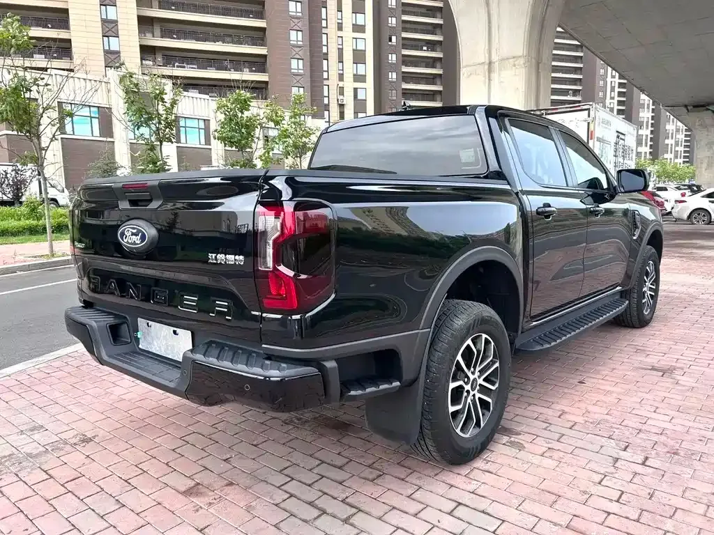 Ford Ranger — фото 9