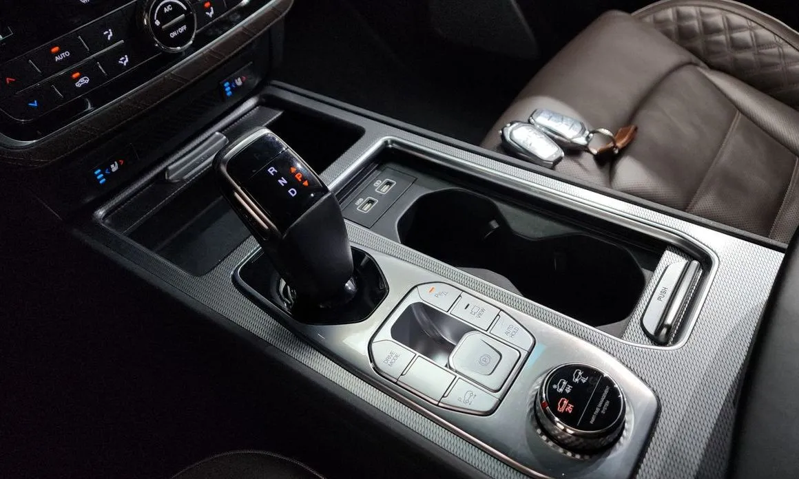 KG Mobility (Ssangyong) Rexton — фото 9