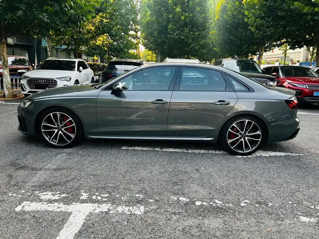 Audi S4 — фото 10