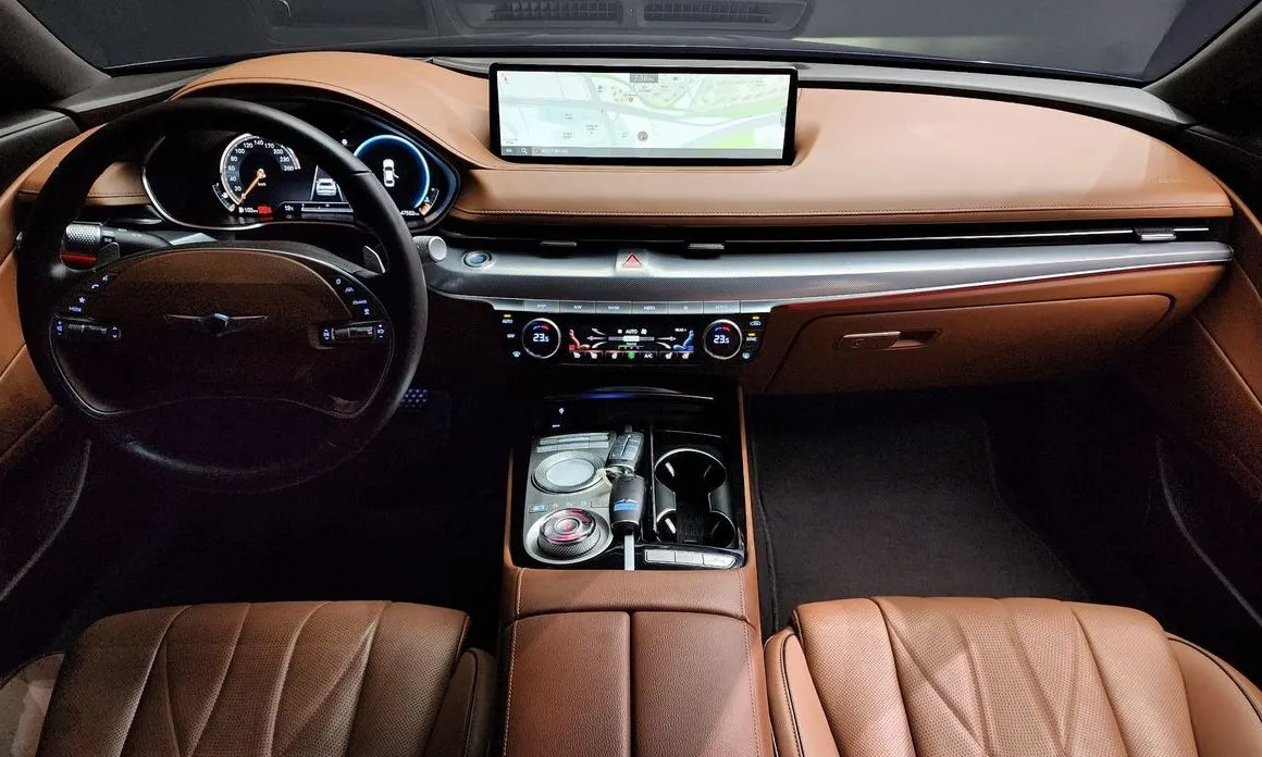 Genesis G80 — фото 10