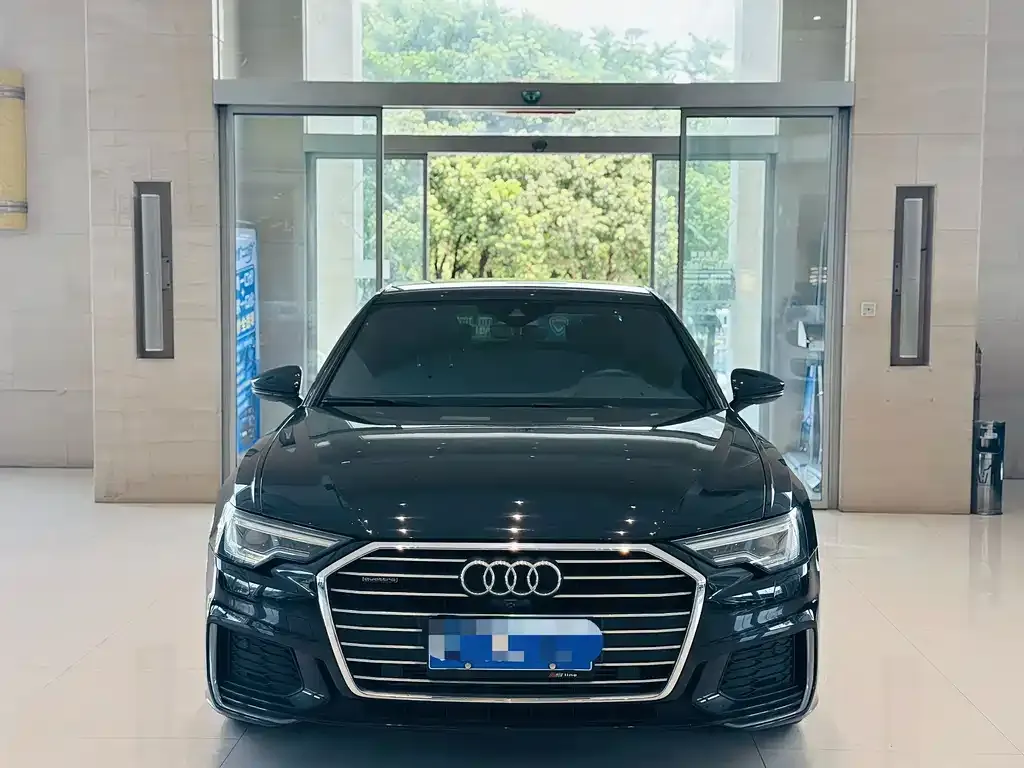 Audi A6L — фото 2