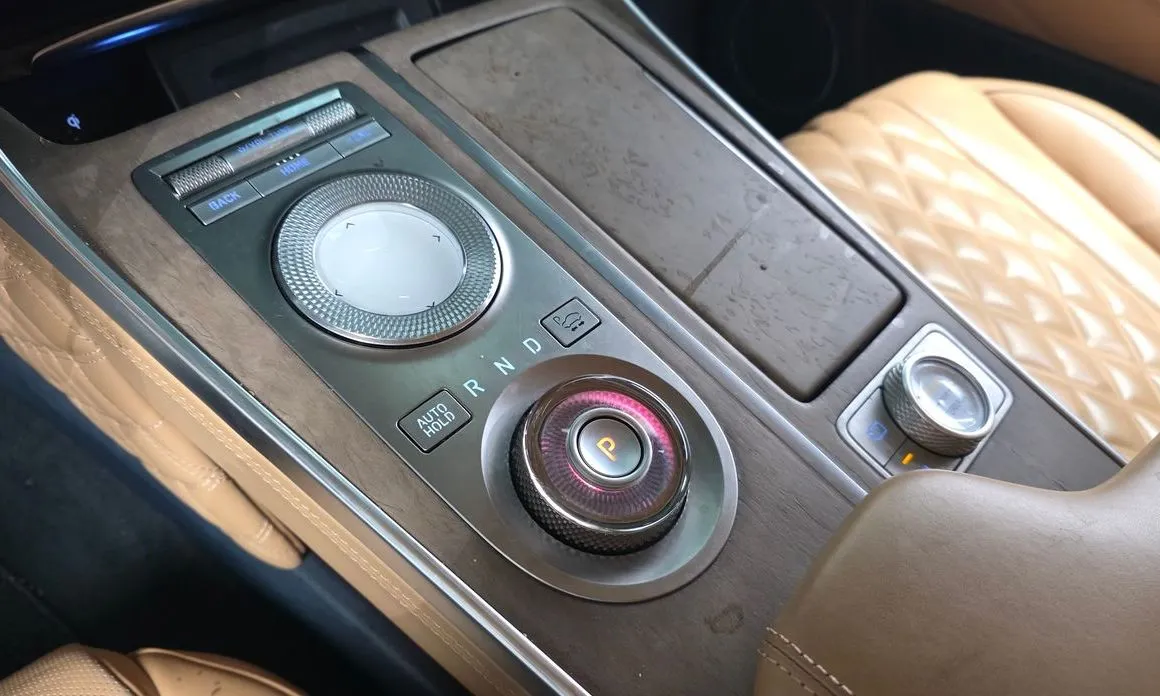 Genesis GV80 — фото 8