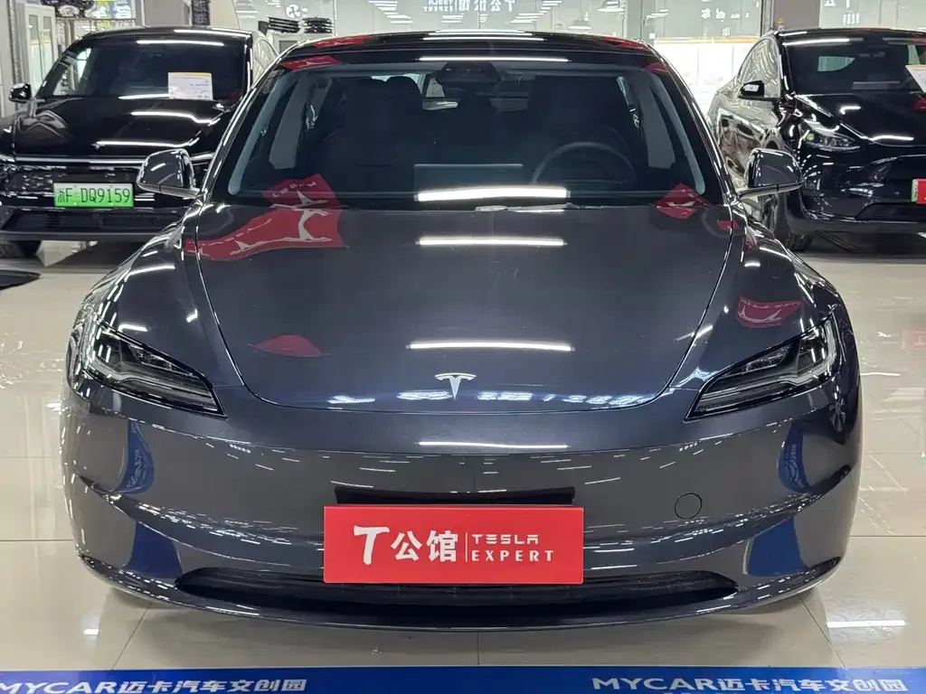 Tesla Model 3 — фото 10