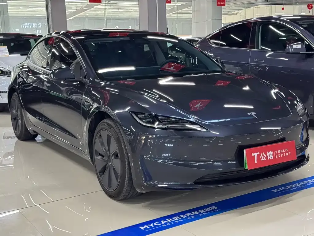 Tesla Model 3 — фото 4