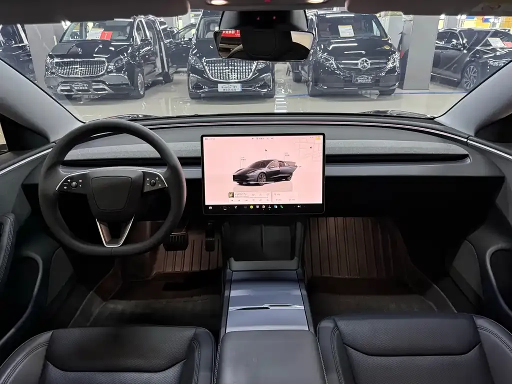 Tesla Model 3 — фото 7