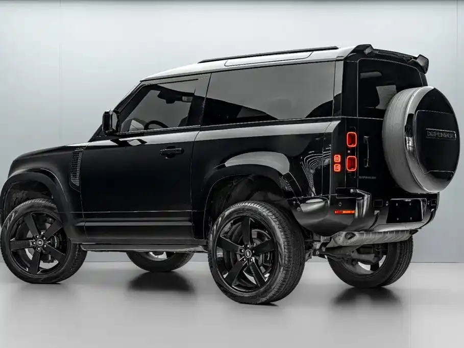 Land Rover Defender — фото 2