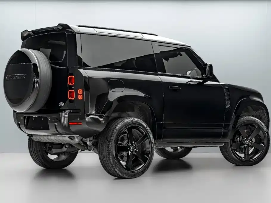 Land Rover Defender — фото 9