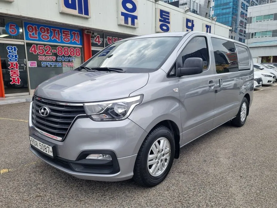 Hyundai Starex — фото 6