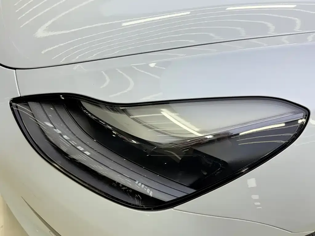 Tesla Model 3 — фото 3