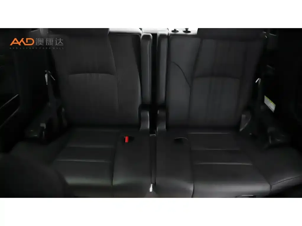 Toyota Alphard — фото 10