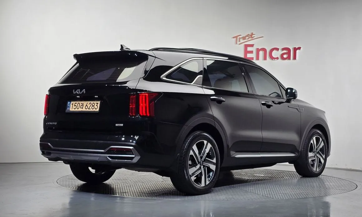 Kia Sorento — фото 7