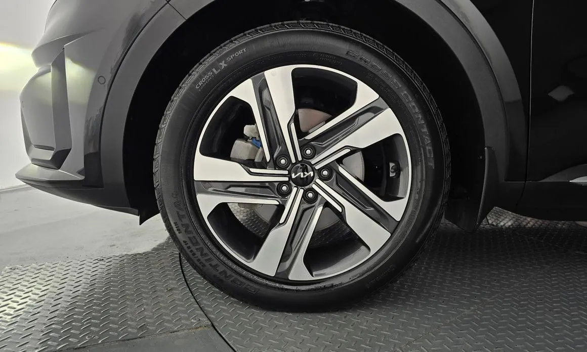 Kia Sorento — фото 9