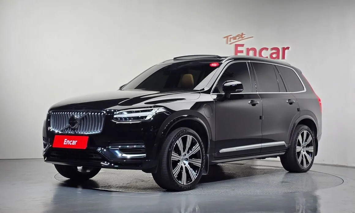 Volvo XC90 — фото 1