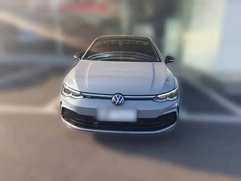 Volkswagen Golf — фото 9