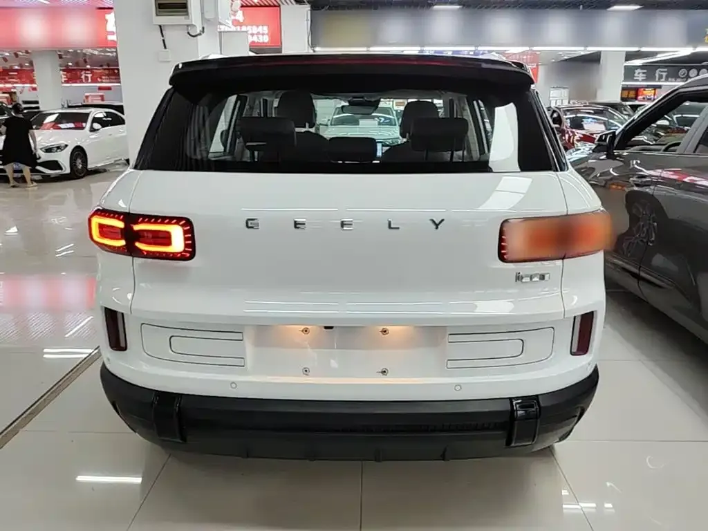 Geely Icon — фото 6