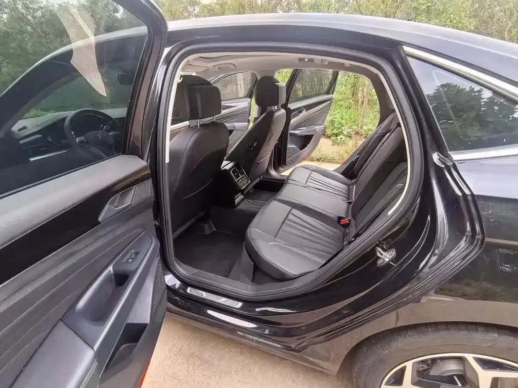 Volkswagen Passat — фото 2