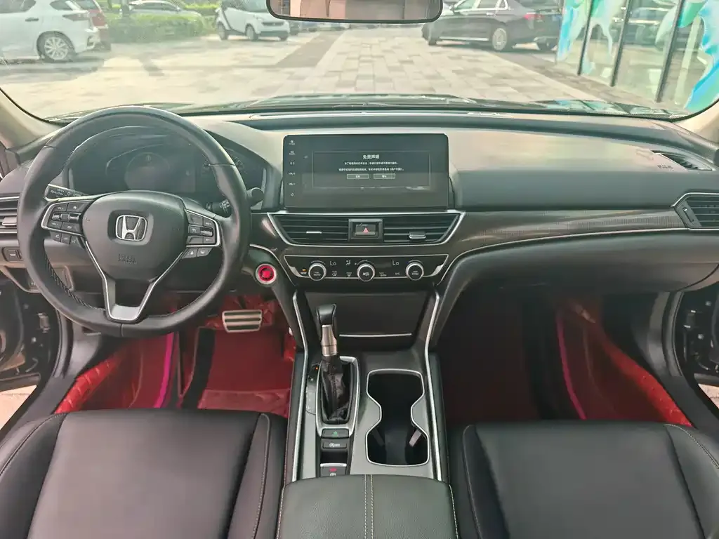 Honda Accord — фото 8