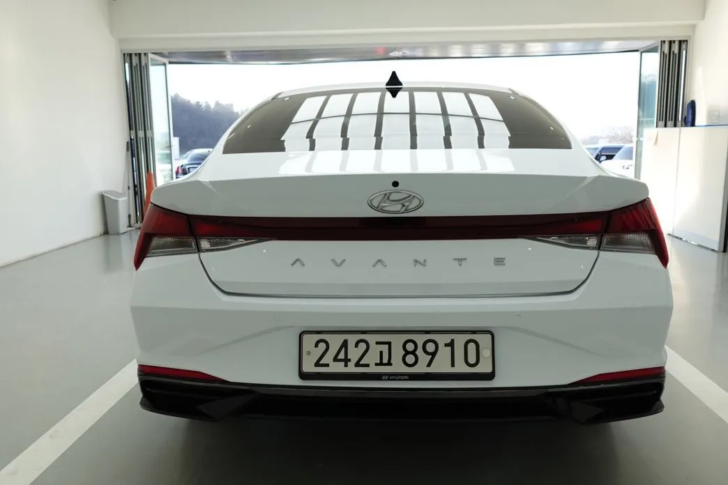 Hyundai AVANTE — фото 4