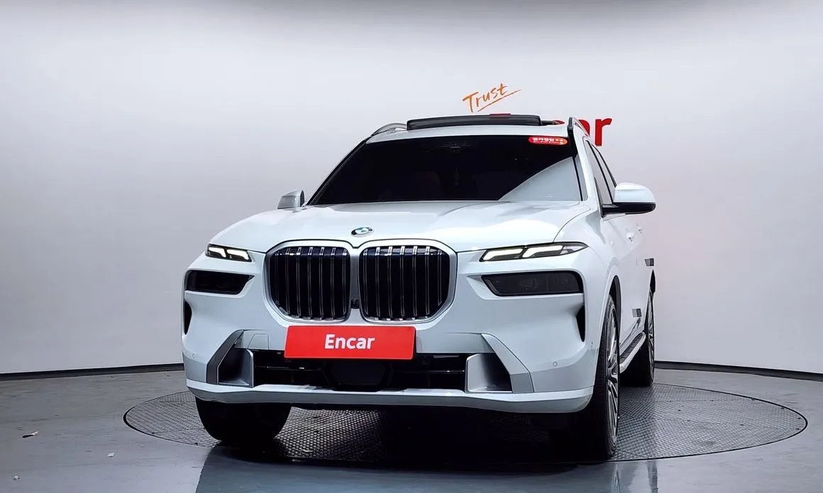 BMW X7 — фото 2