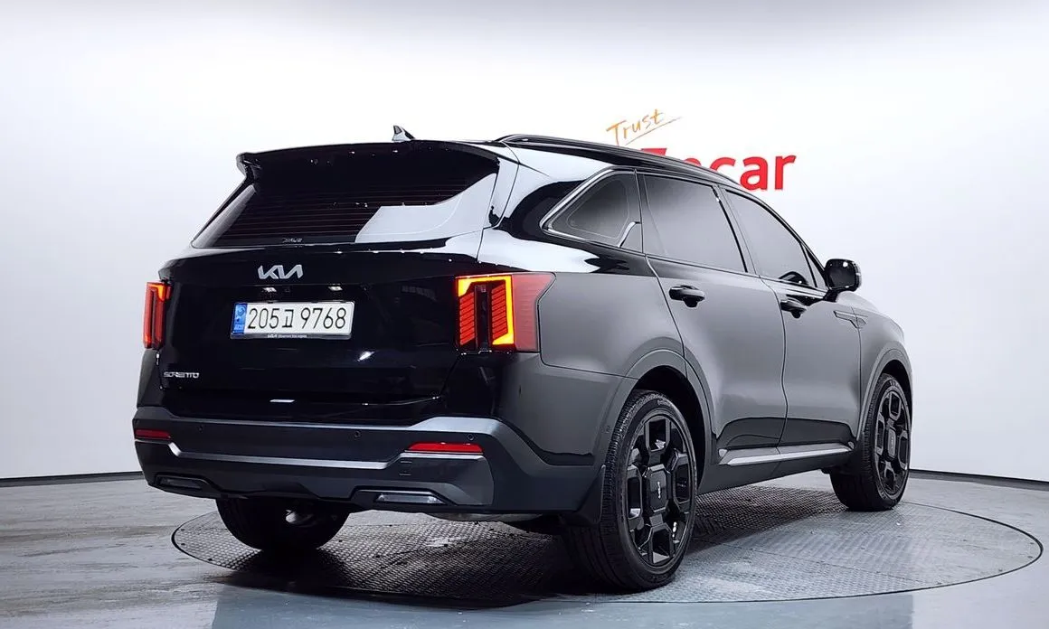 Kia Sorento — фото 5