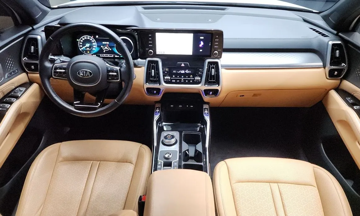 Kia Sorento — фото 9