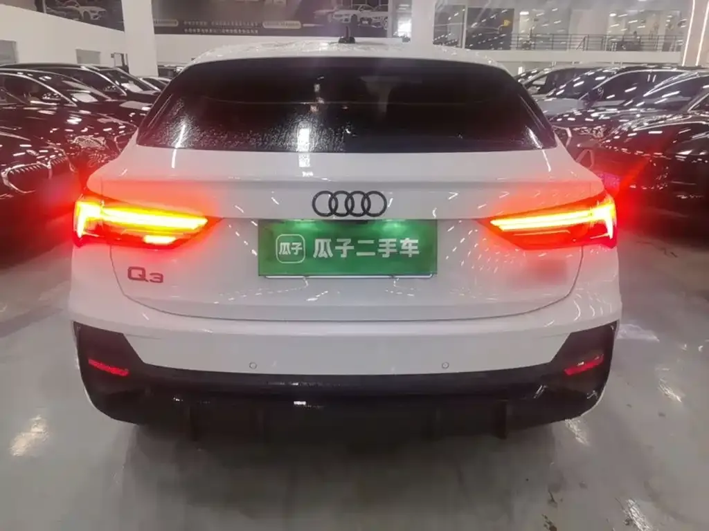 Audi Q3 Sportback — фото 7