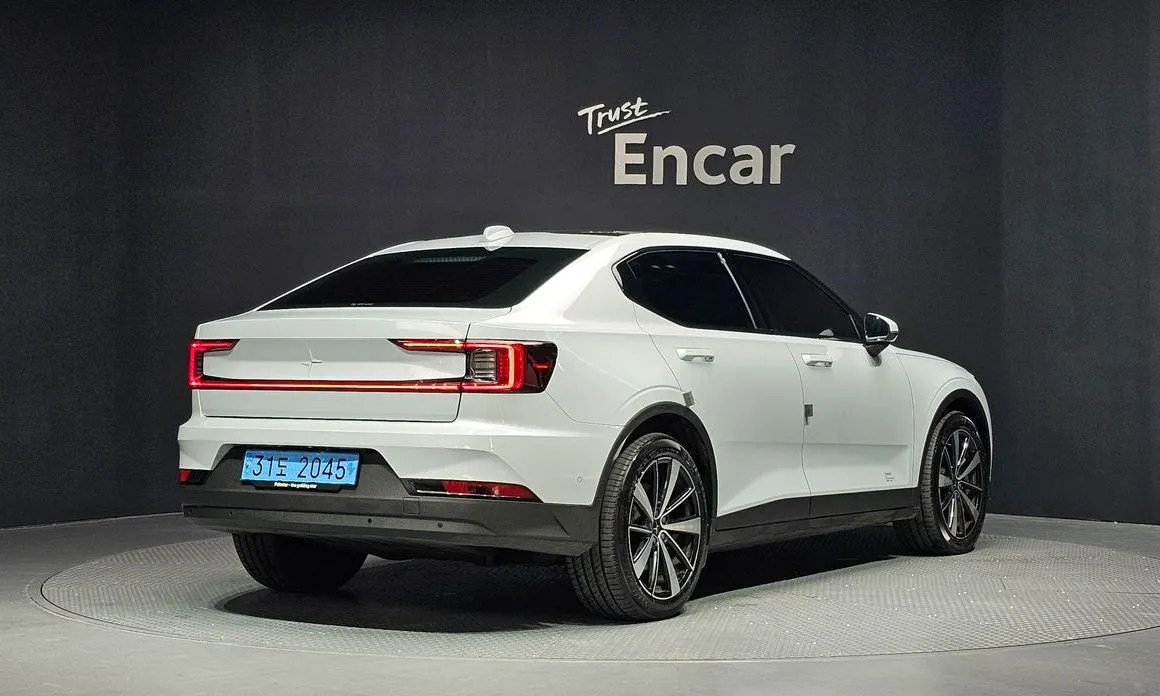 Polestar Polestar 2 — фото 7