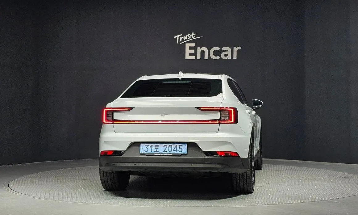 Polestar Polestar 2 — фото 8
