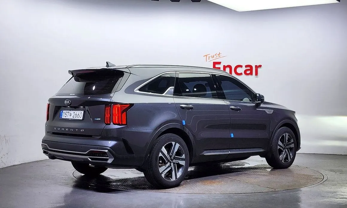 Kia Sorento — фото 6