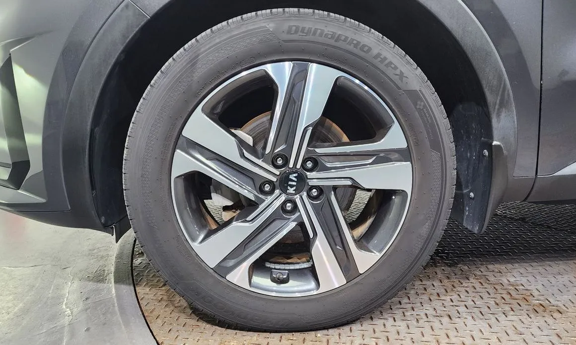 Kia Sorento — фото 5