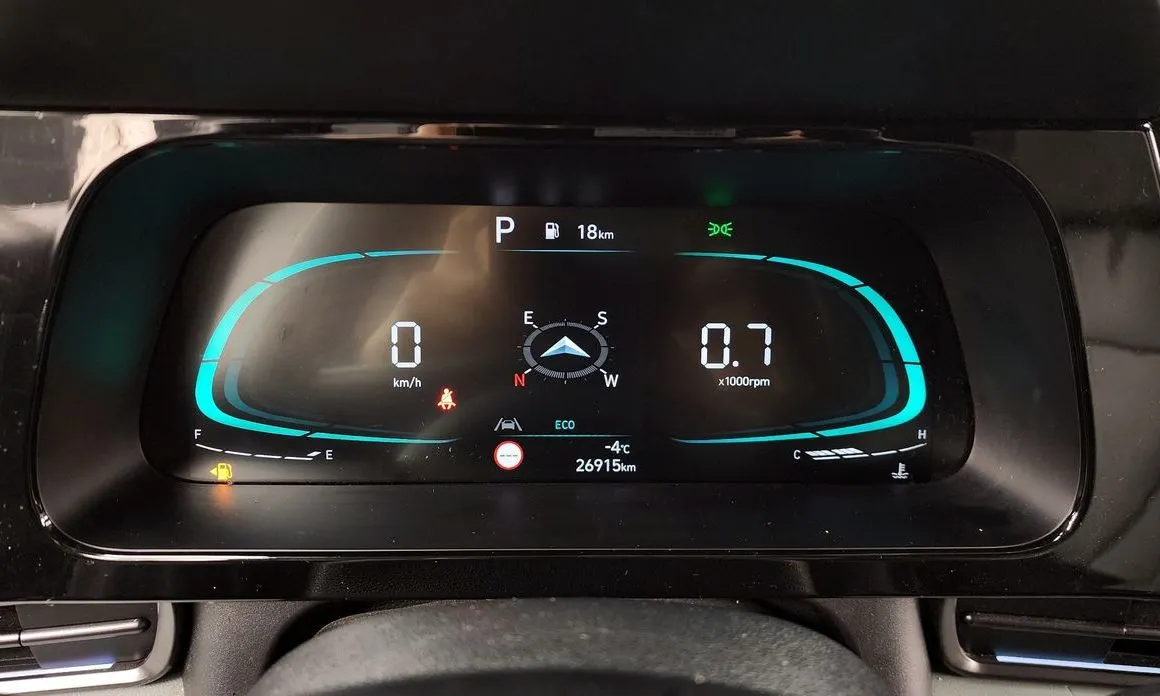 Hyundai AVANTE — фото 3